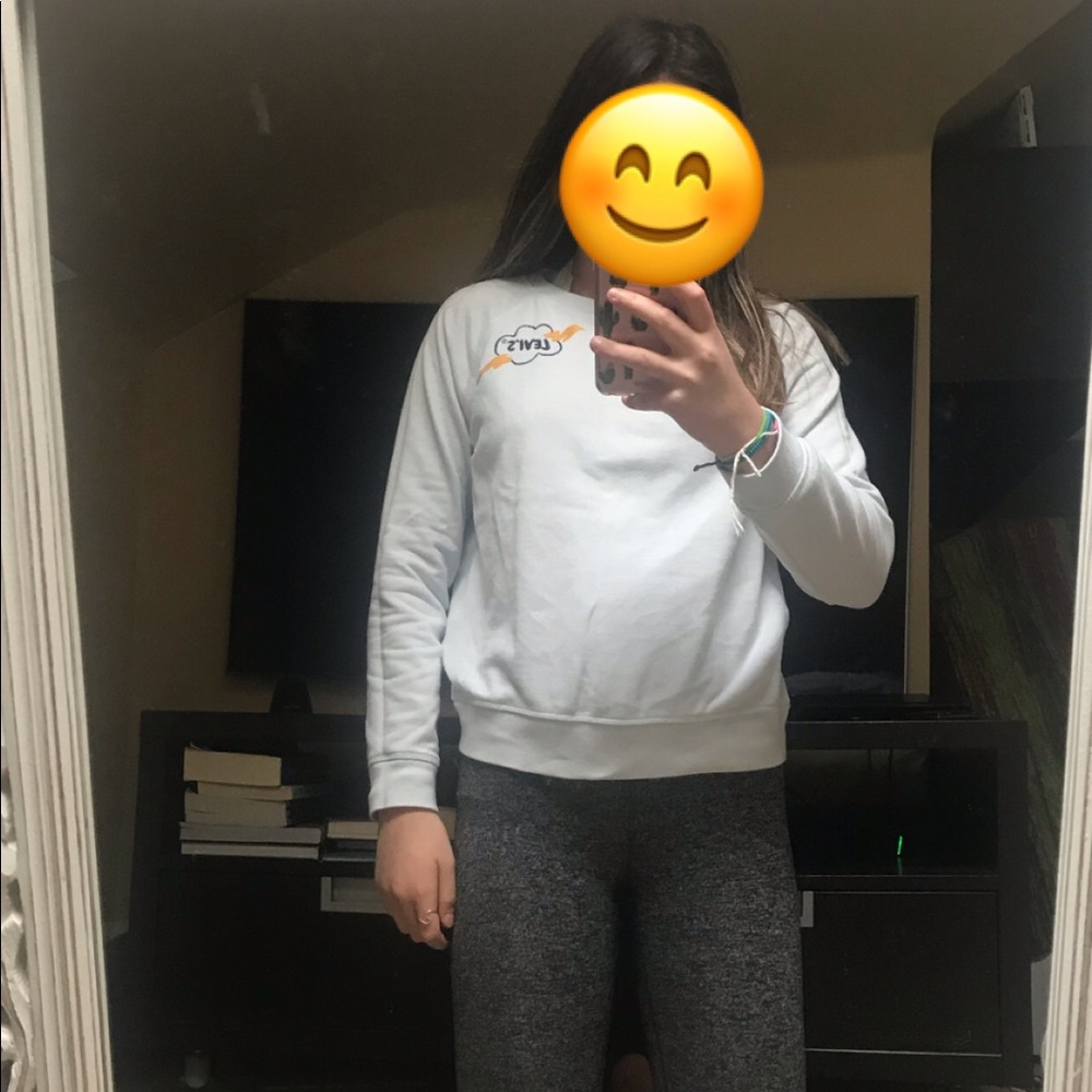 levi’s blue crew neck pull over sweatshirt